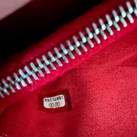 Chanel phone coin holder new - Picture 3 of 8